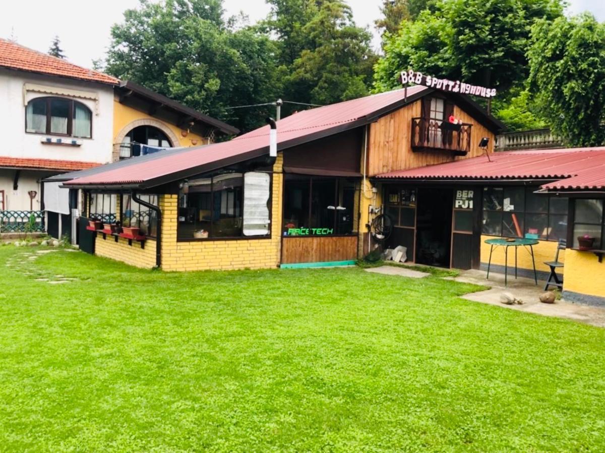 Sportinghouse Bed and Breakfast Garessio Exteriör bild